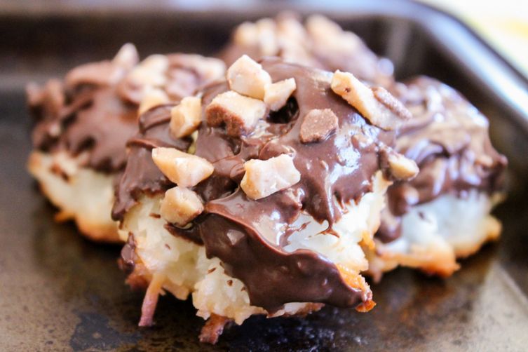 Chocolate Toffee Coconut Macaroons
