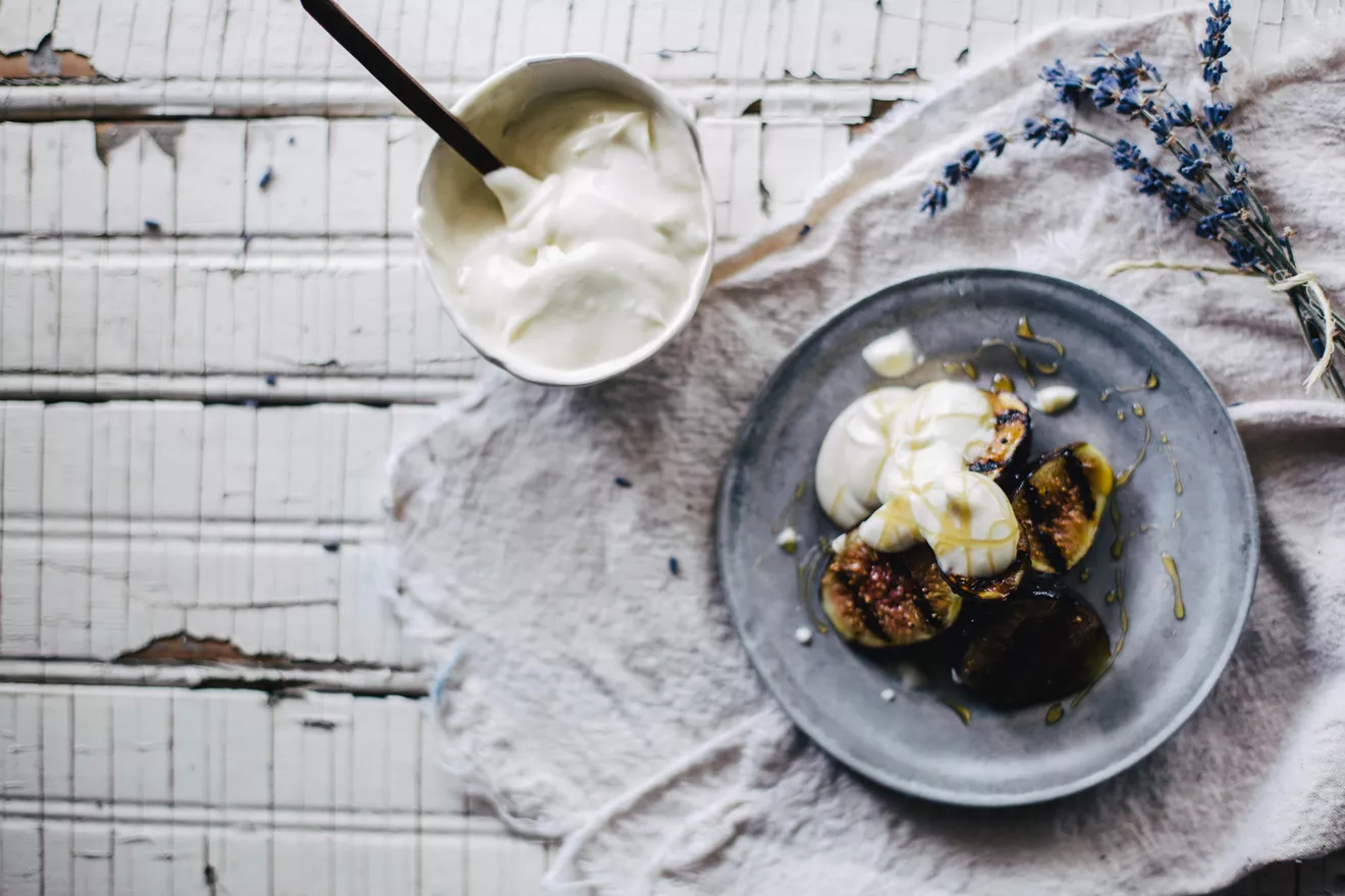 grilled figs with lavender creme fraiche
