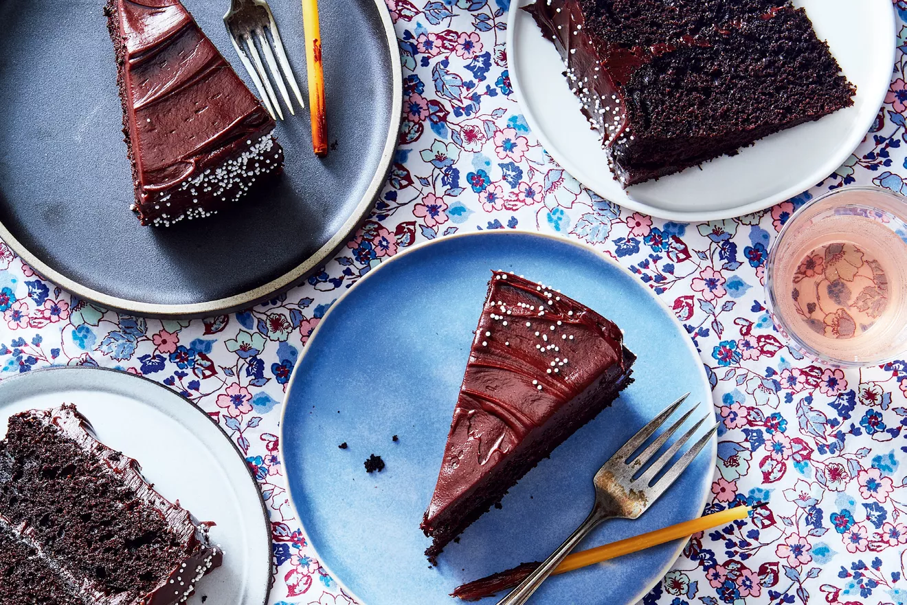 dark chocolate malt cake