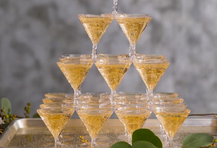 How to DIY a Champagne Tower for Your Best New Year's Yet