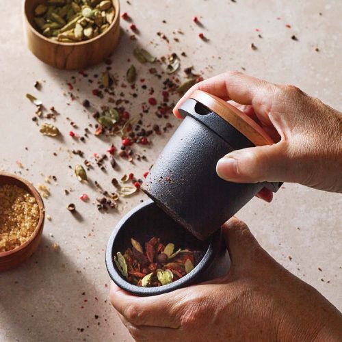 tro flaskehals millimeter Frieling Cast Iron Spice Grinder with Beechwood Lid, Black on Food52