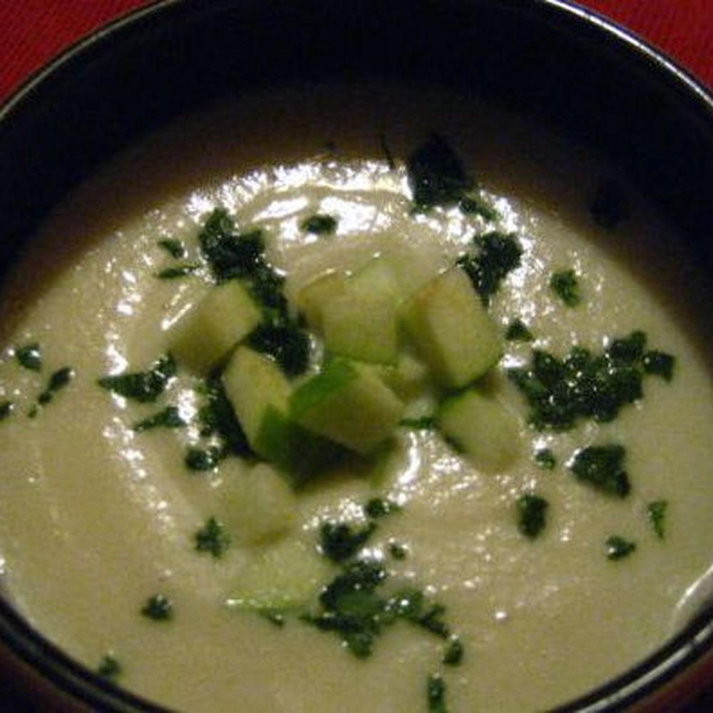 look ma no dairy! - creamy parnsnip soup with granny smith apples (vegan, gluten free)