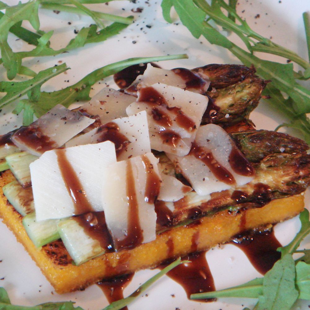 grilled polenta with aparagus, parmesan and balsamic glaze