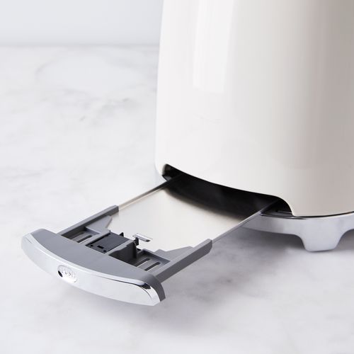 laser pedalj pod mandatom  SMEG 4-Slice Toaster, Cream, Black, Green & Blue Colors on Food52
