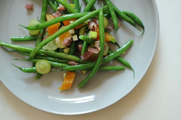 Green Beans with Apricots and Serrano Ham