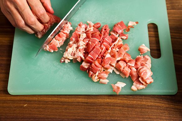 Cutting bacon