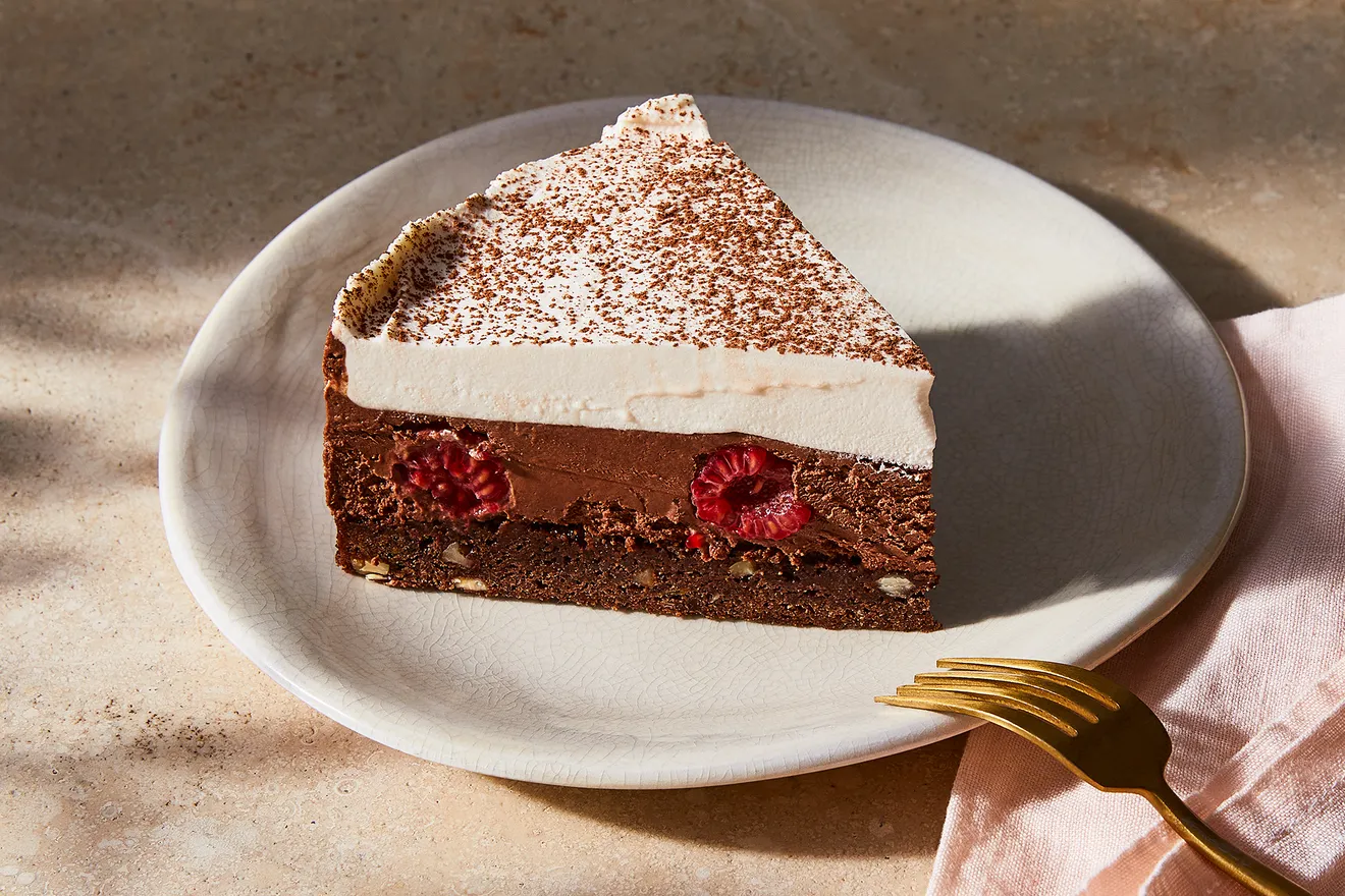 Easiest Chocolate Mousse Cake