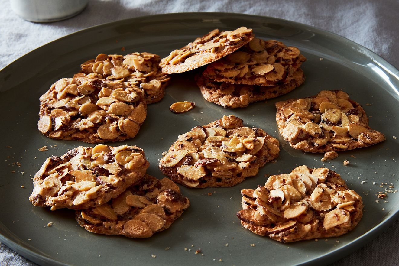 almond crackle cookies