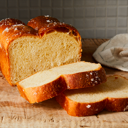 Bread by Ellienina