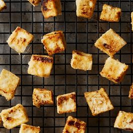 Tofu, champignons by Lizzie Deroy