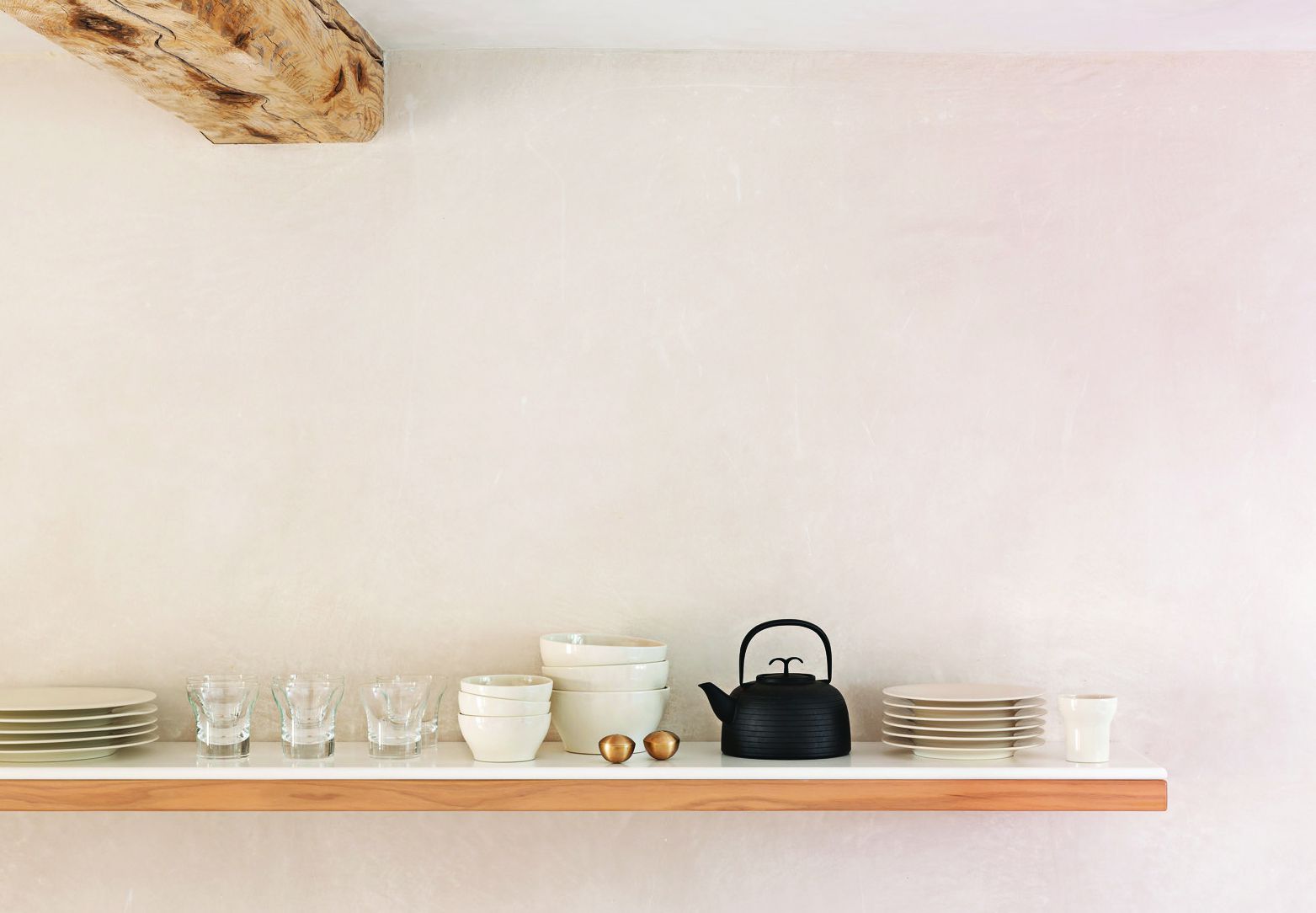 Lessons From a Minimalist Kitchen—Plus, Where They Keep the Clutter