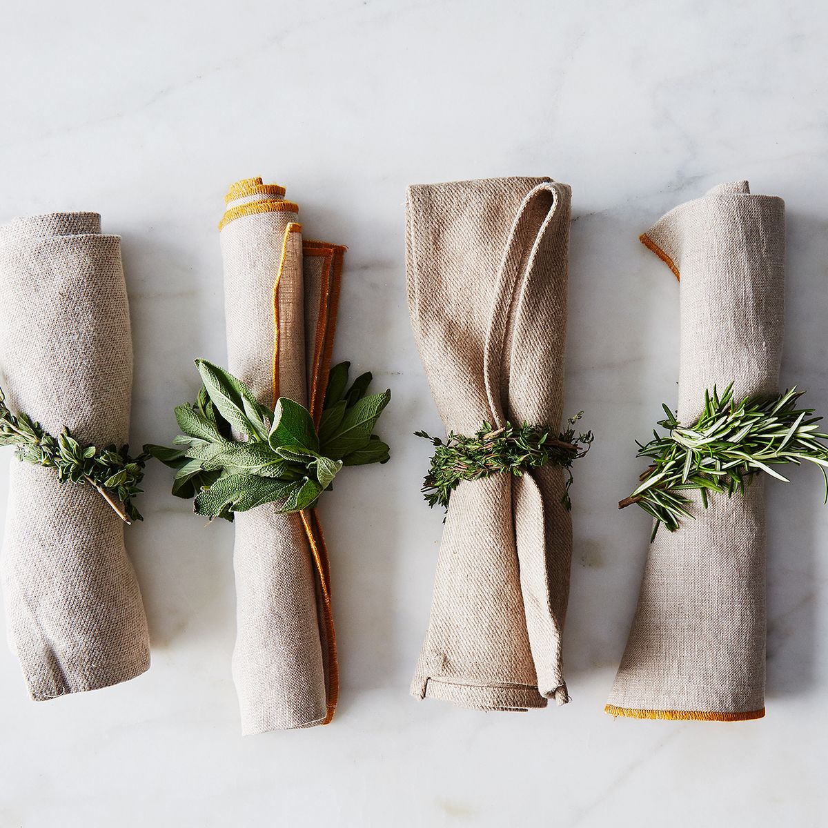 DIY Holiday Napkin Rings (Cheap & Easy Last Minute Idea for Hosting) —  Really Pretty Good