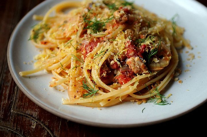 Linguine Pasta with Sardines, Fennel & Tomato