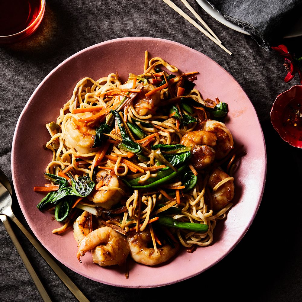 long life noodles with shrimp and greens