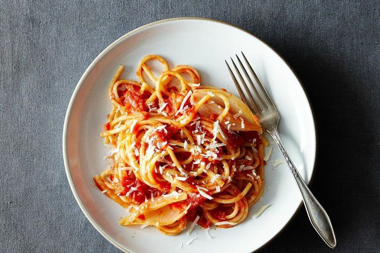 Marcella Hazan's Tomato Sauce with Butter and Onion