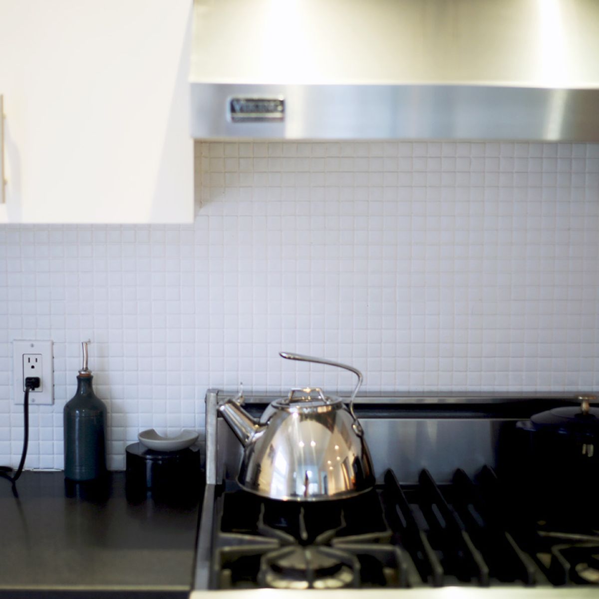 How To Paint A Kitchen Tile Backsplash Kitchen Tiles Backsplash