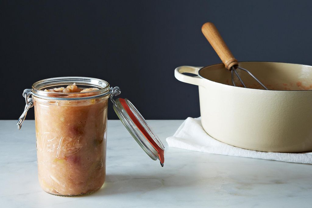 How to Make Authentic Applesauce on Food52