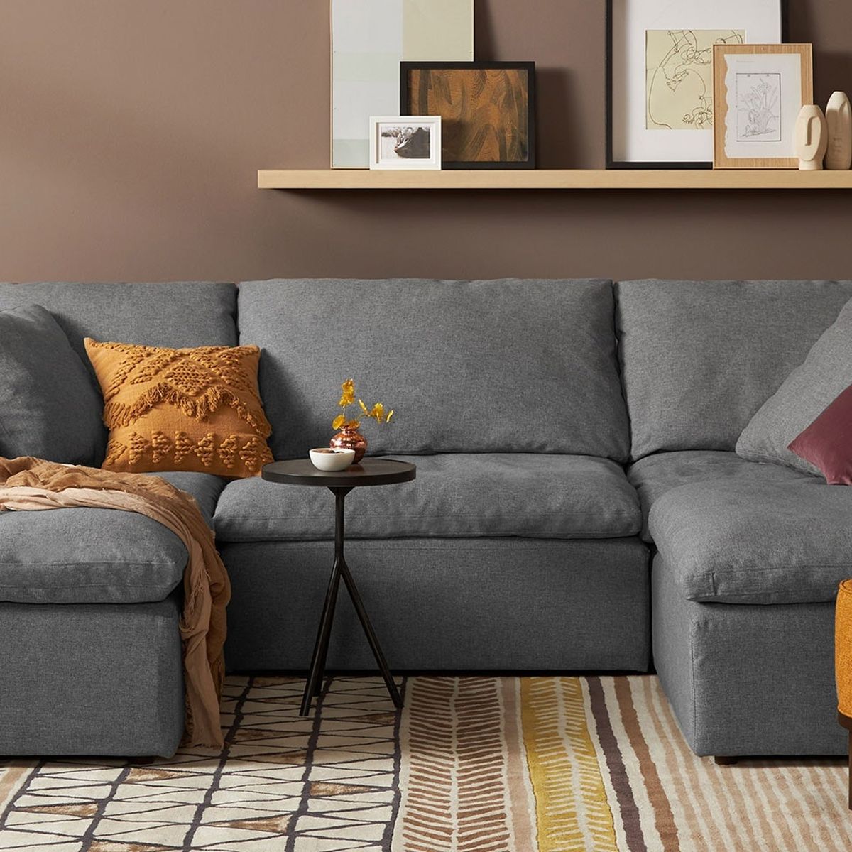 9 Best Couches For Cat Owners Cat Resistant Furniture