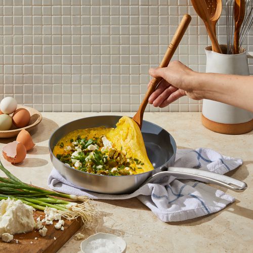 GreenPan 5-Inch Egg Pan Review: a Small but Practical Kitchen Tool