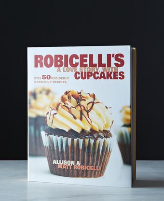 Robicelli's: A Love Story, with Cupcakes