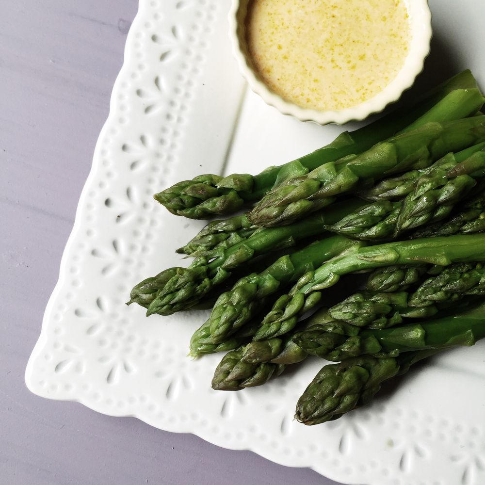 The illegally good kefir asparagus dip