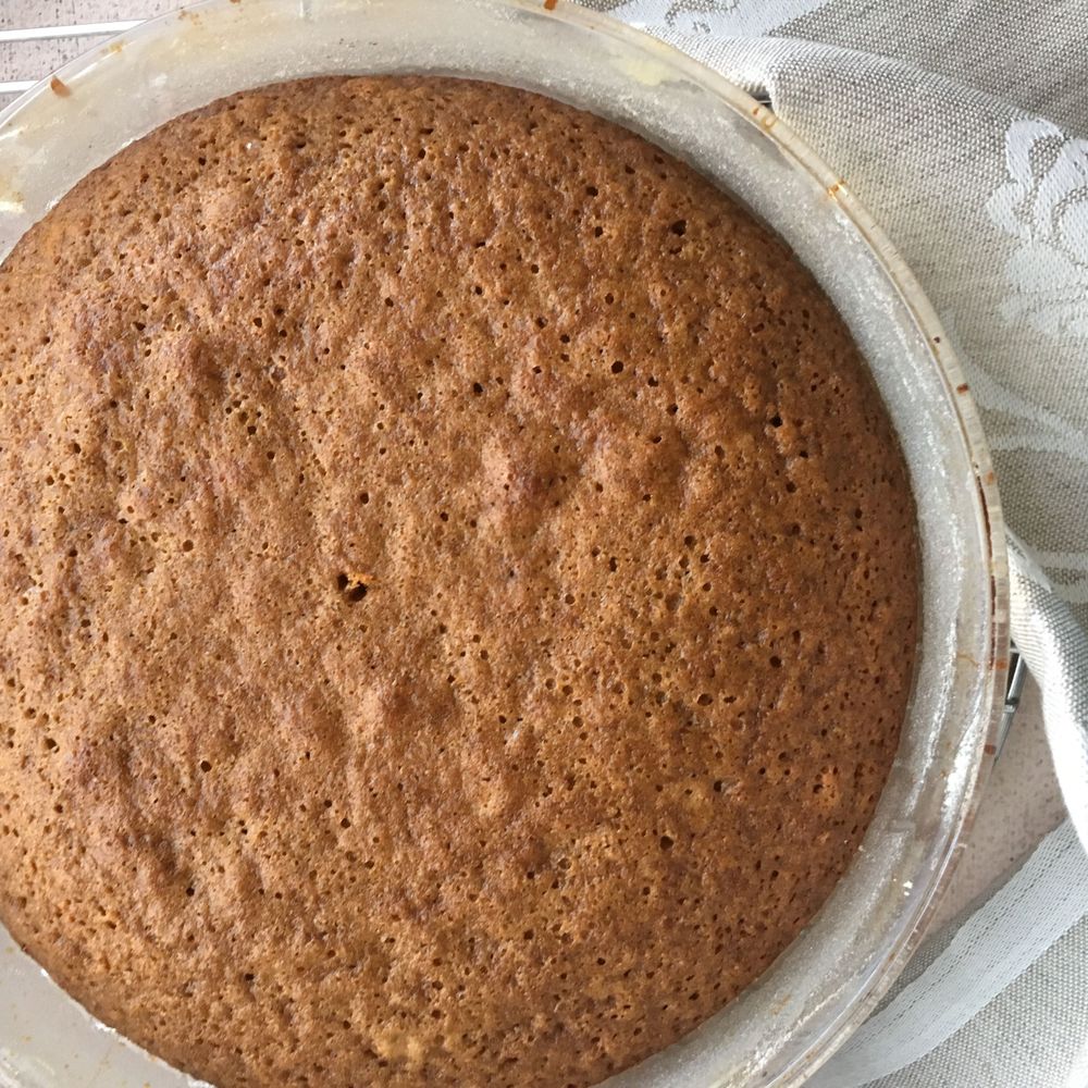potted parkin (gingerbread with a creamy crème fraîche frosting)