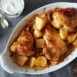 Extraordinary roasted chicken, potatoes and chickpeas by Frieda