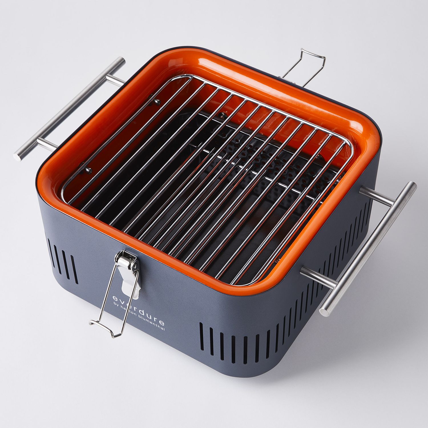 logik jord Exert Everdure CUBE Portable Charcoal Grill for Travel BBQing in 2 Colors on  Food52