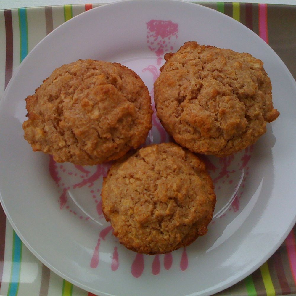 apple muffins (in which the baker makes a confession)