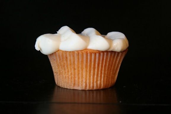 Peach Cupcakes with Cream Cheese Frosting