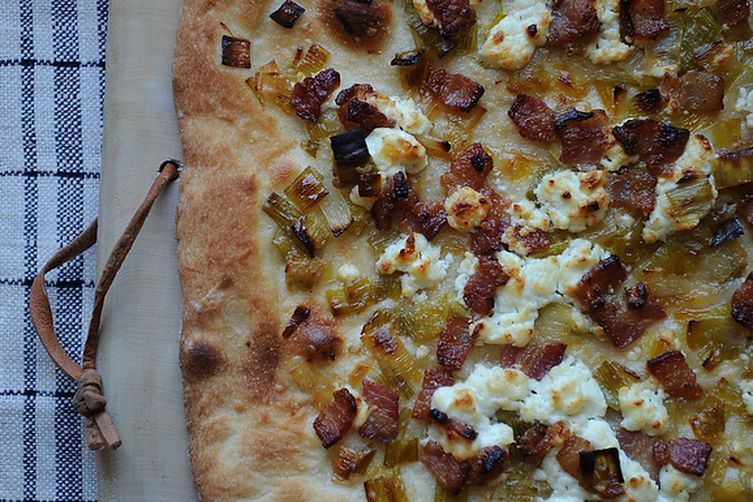 leek, bacon, and goat cheese pizza