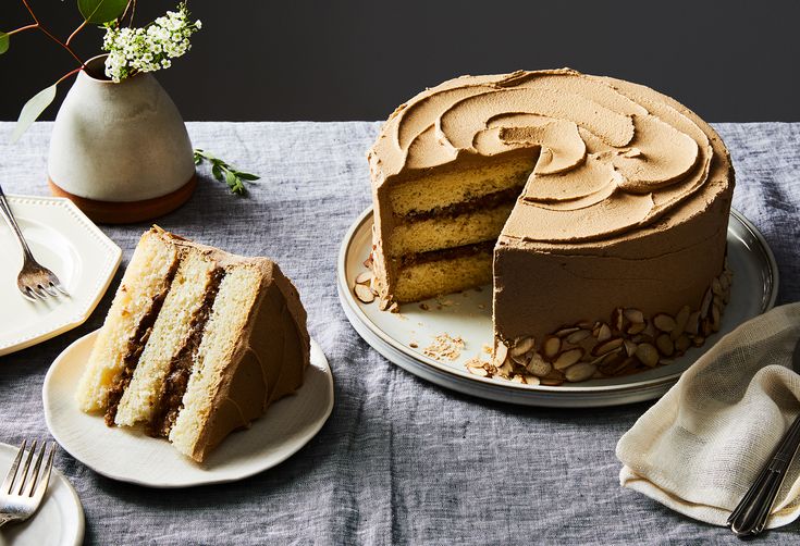 We're Looking for Your Best Layer Cake (Again!)