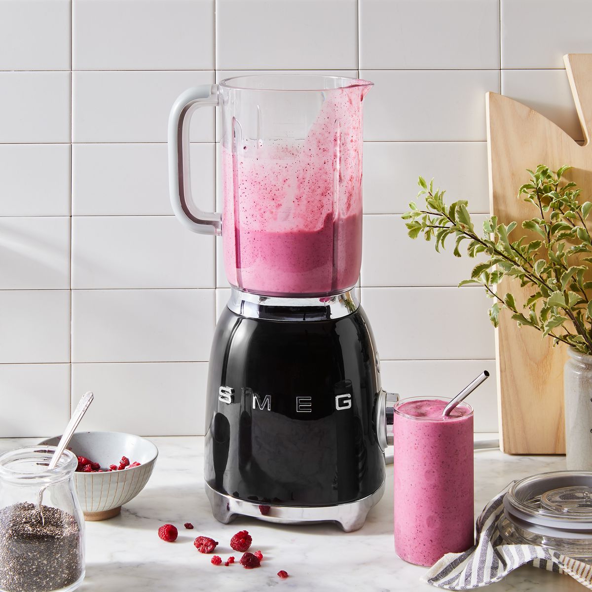 The Correct Way To Wash Your Dirty Blender