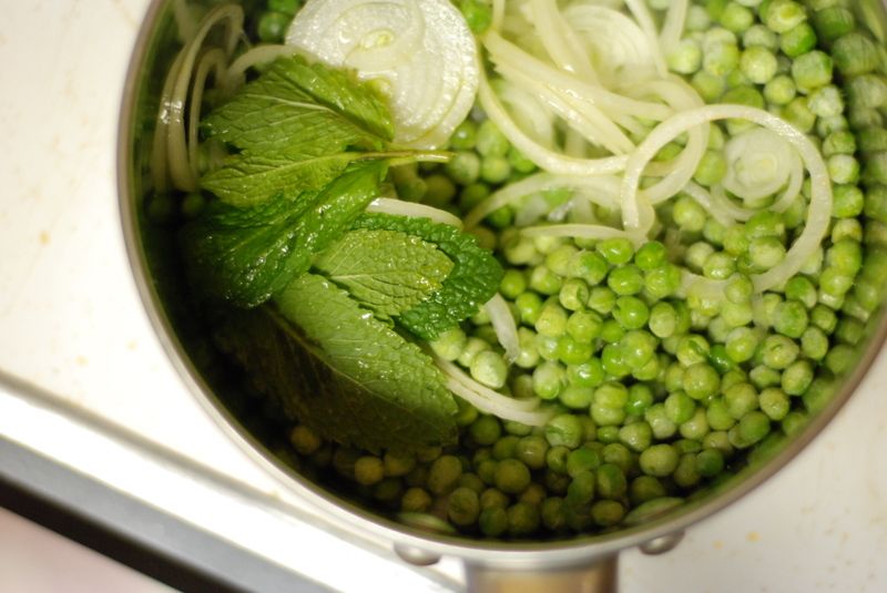 Nigel Slater's Peas with Olive Oil and Mint