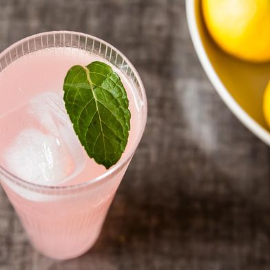 Sparkling Rhubarb Lemonade