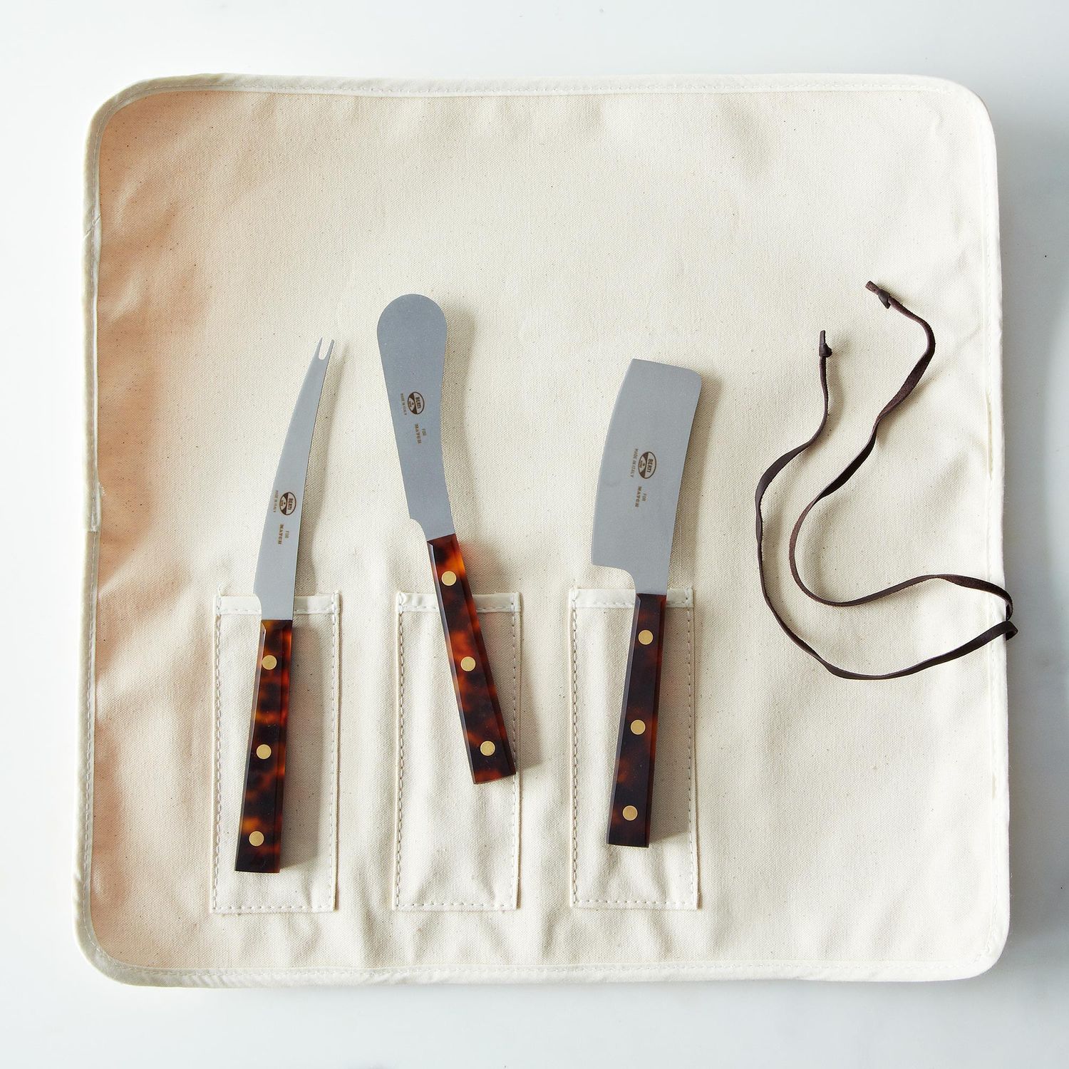 Berti Cheese Knives (Set of 3) in Tortoise Lucite or Boxwood on Food52