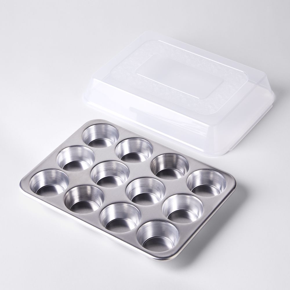 Naturals® 12-Cavity Muffin Pan with High-Domed Lid, Nordic Ware