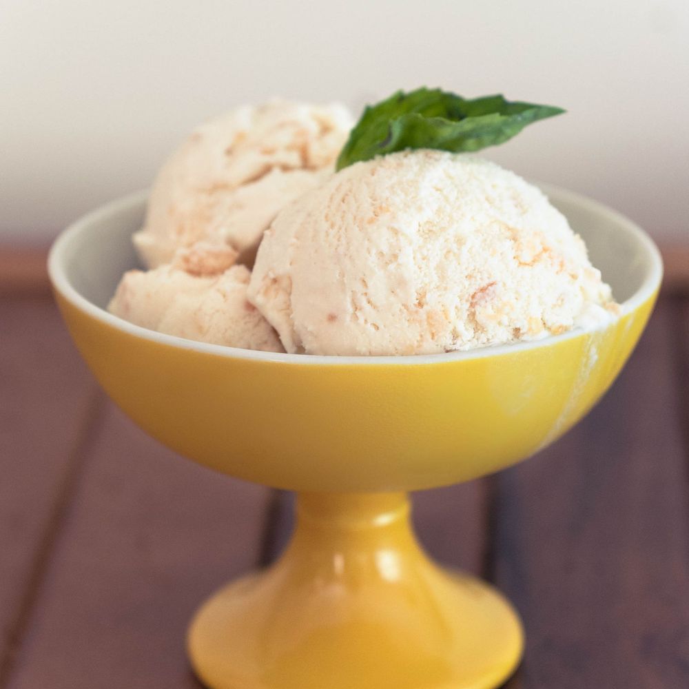 philadelphia-style peach ice cream