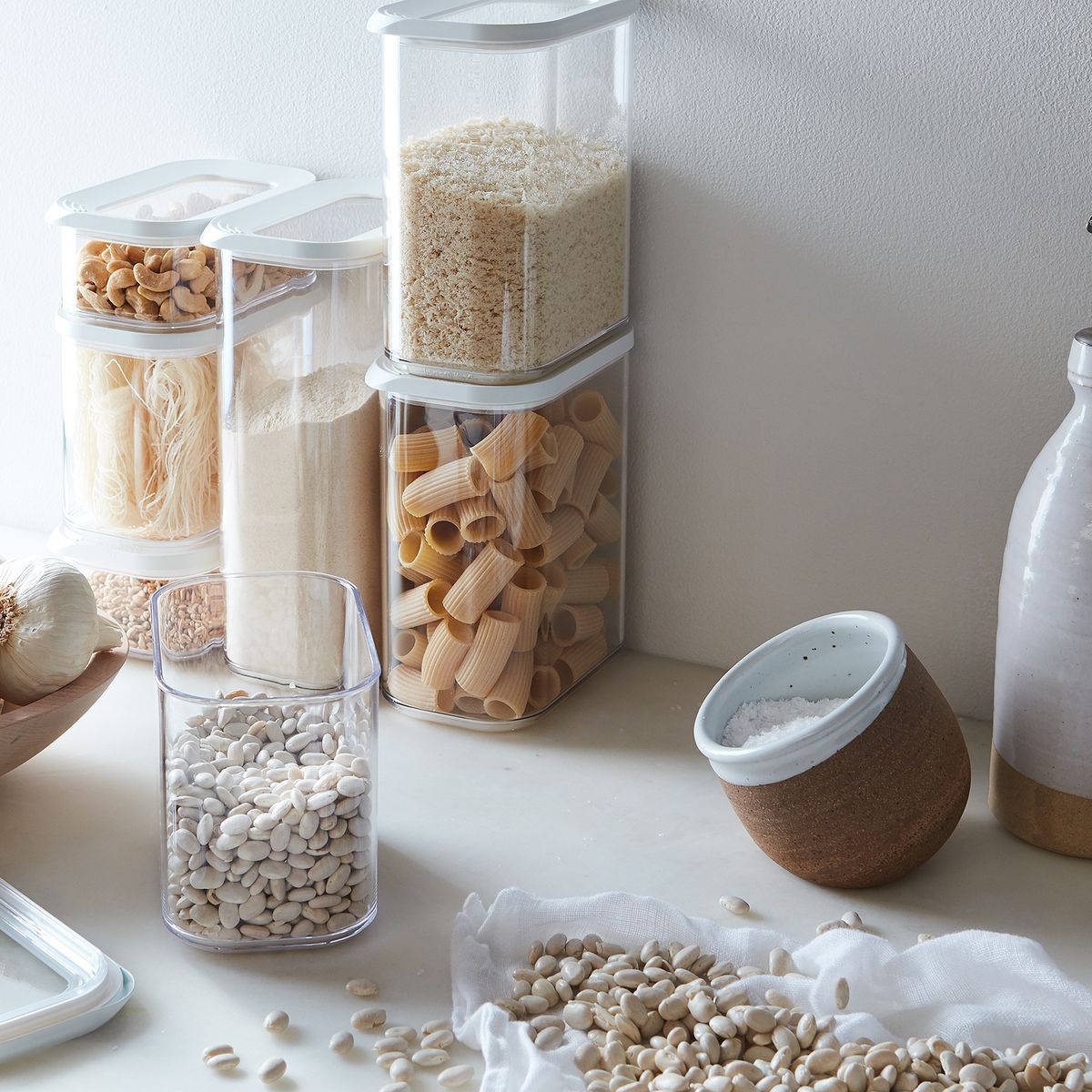 End the Chaos – Organize your Food Storage Containers Today!