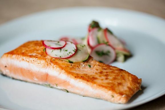 Salmon with Cucumber