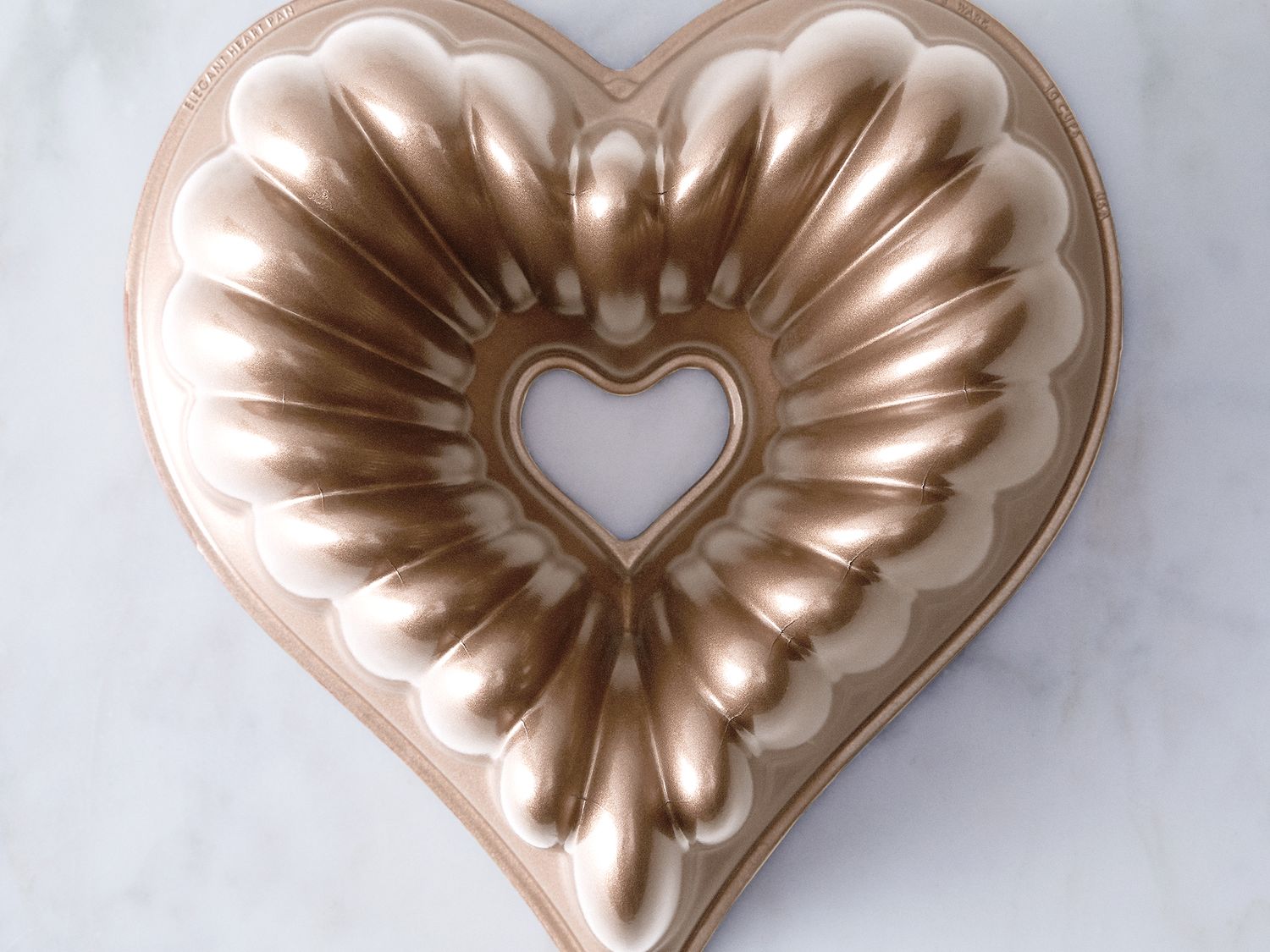 Nordic Ware Heart 10 Cup Bundt Pan USA Valentines Day Bundt Pan Heart Bundt  Pan Heart Cake Pan 