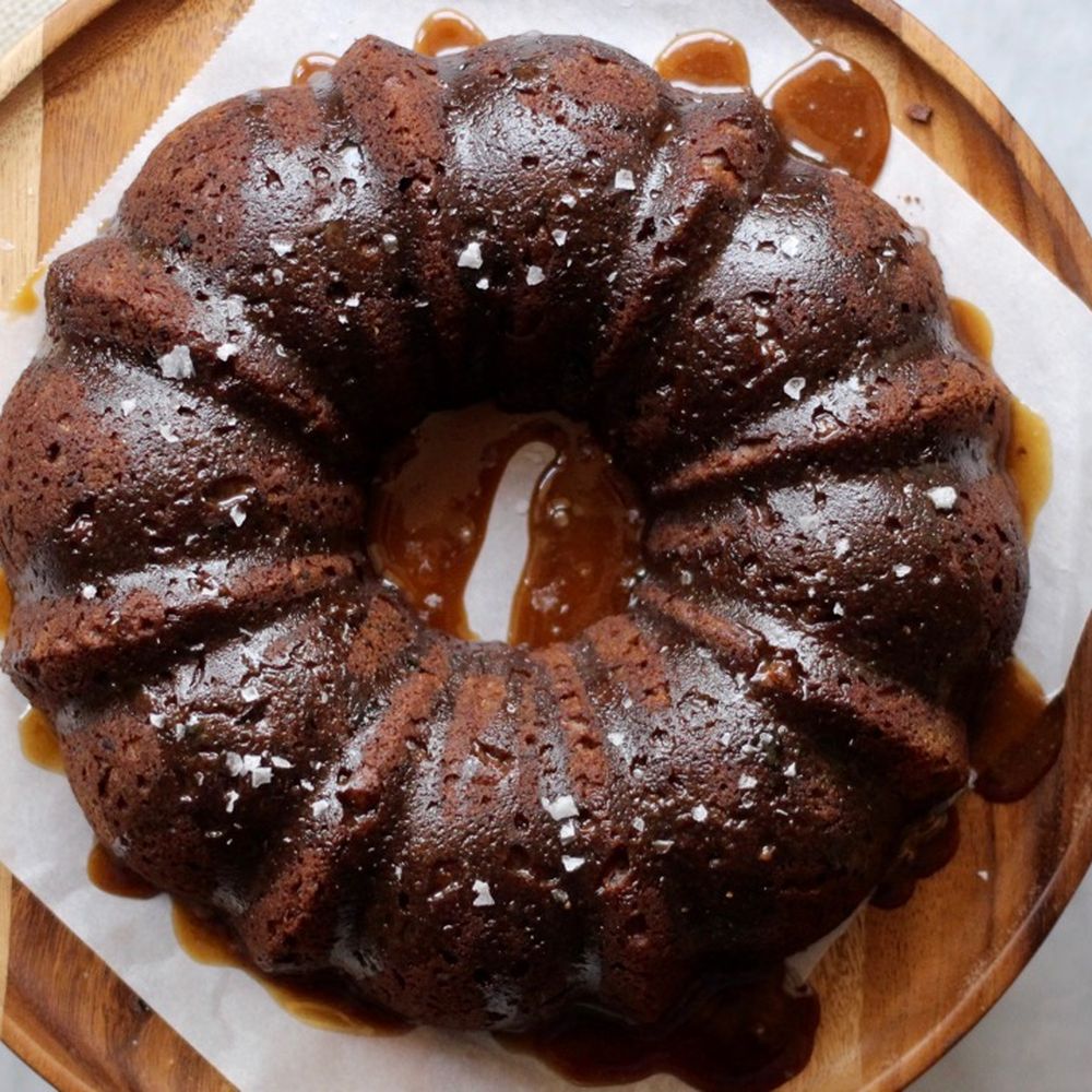 whole wheat sticky toffee date cake