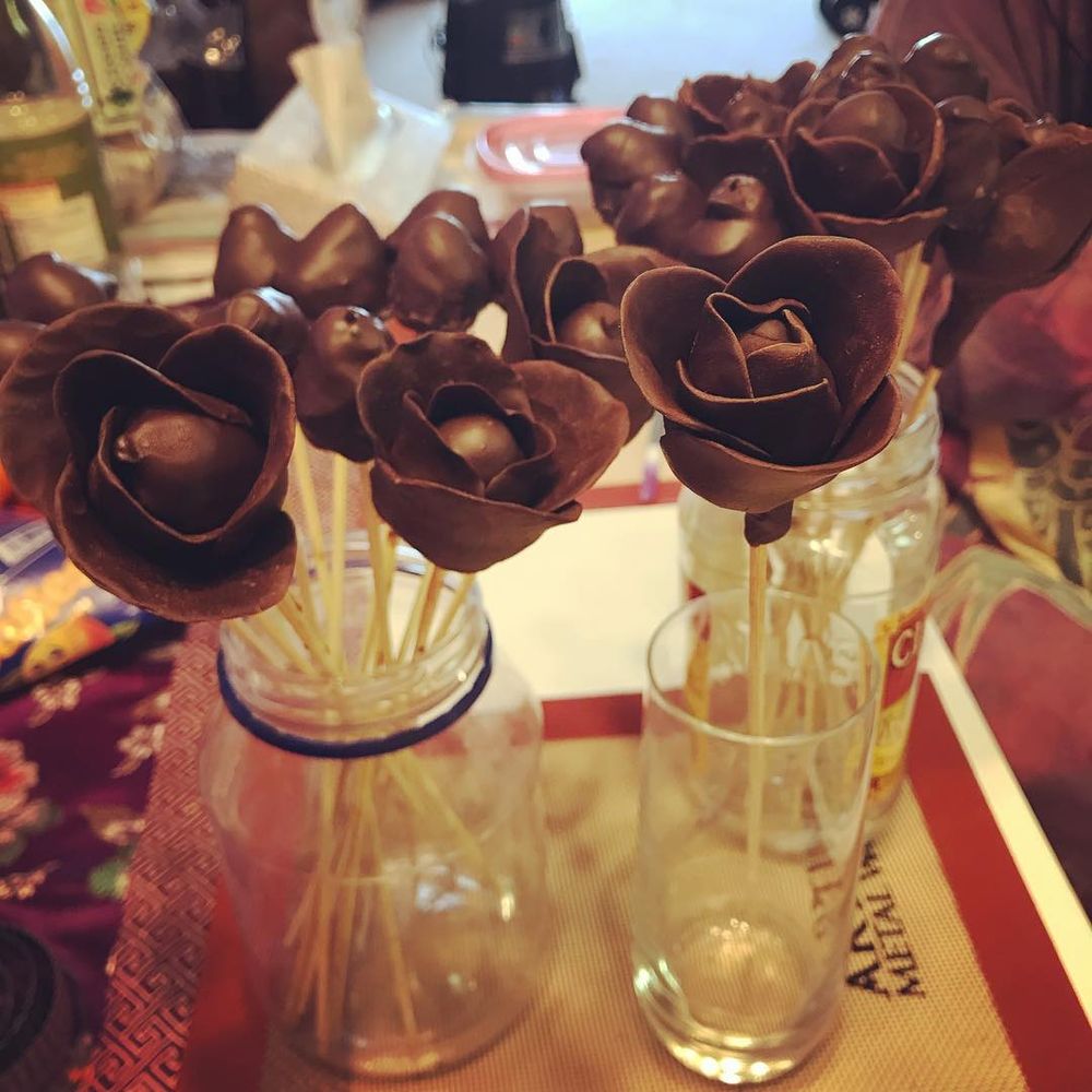 chocolate covered raspberry roses