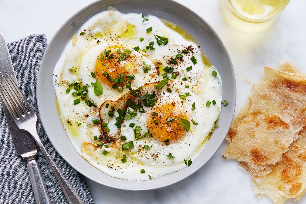 Olive Oil–Basted Fried Eggs Recipe