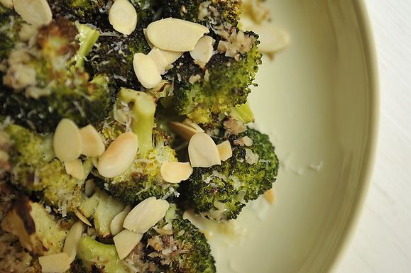 Roasted Bagna Cauda Broccolli