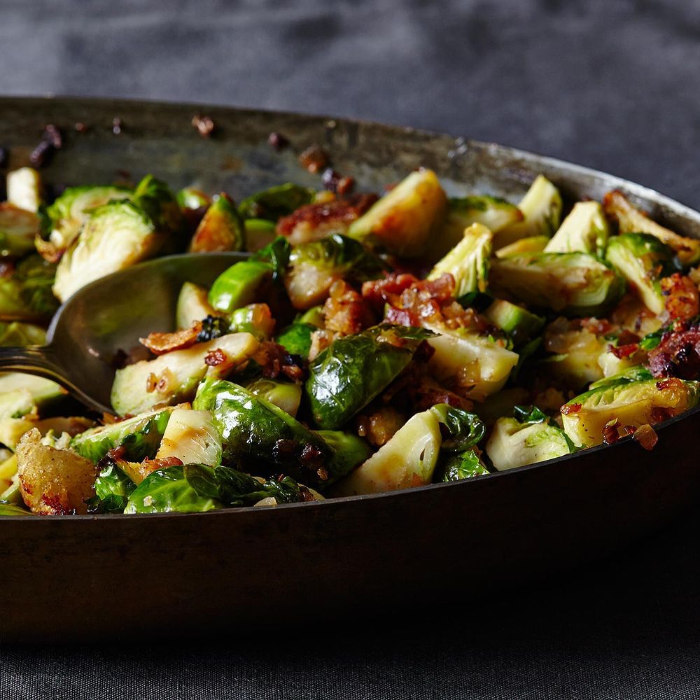 roasted brussels sprouts with pancetta and garlic croutons