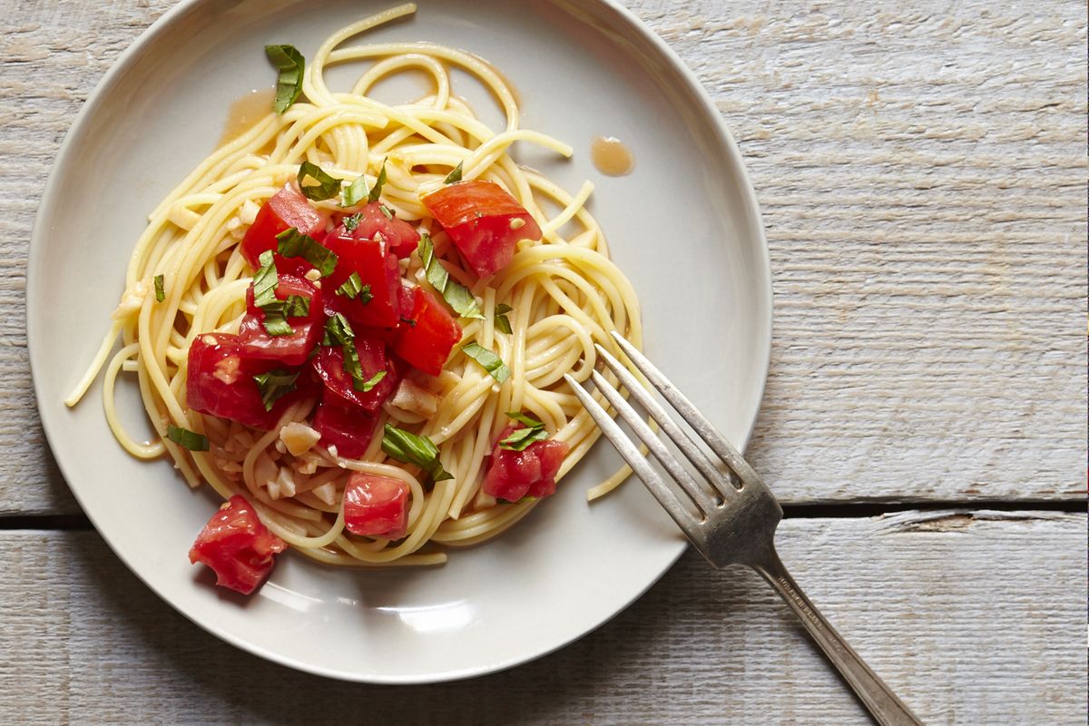 Итальянская паста с томатами