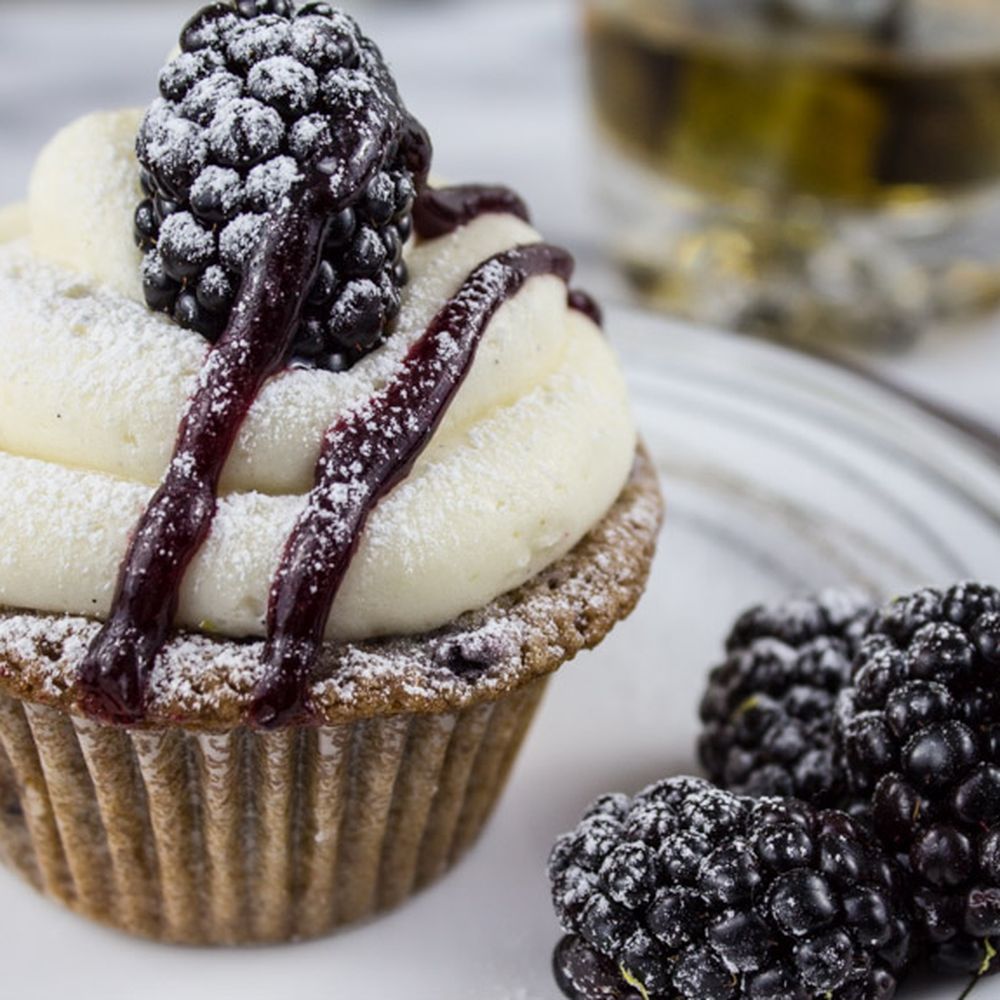 blackberry bourbon cupcakes