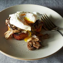 Breakfast & Eggs by marymichael