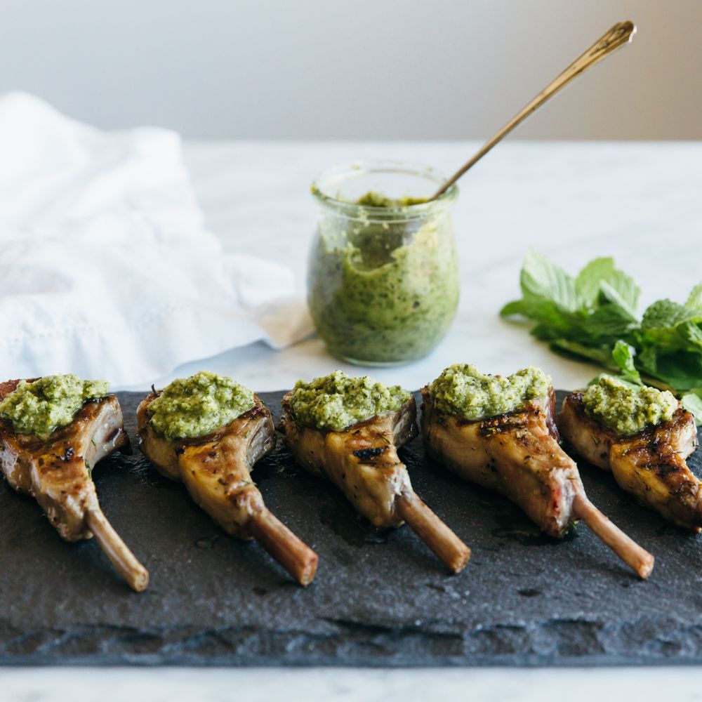 rosemary grilled lamb chops with mint apple sauce